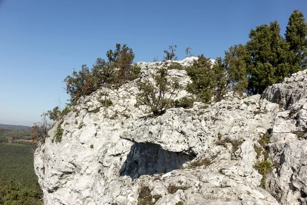 Limestone rocks in nature reserve mountain Zborow in Jura Krakow — Stock Photo, Image