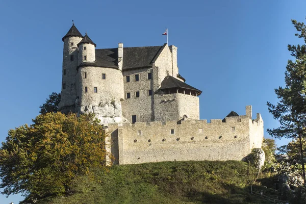 Vista del castillo medieval en Bobolice —  Fotos de Stock