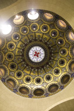 Lourdes, Fransa, 24 Haziran 2019: Tespih Bazilikası'nın İç, 