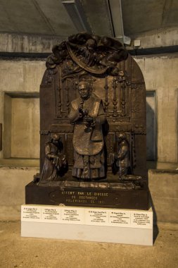 Lourdes, Fransa, 24 Haziran 2019 Saint Pius X Bazilikası, bilgi