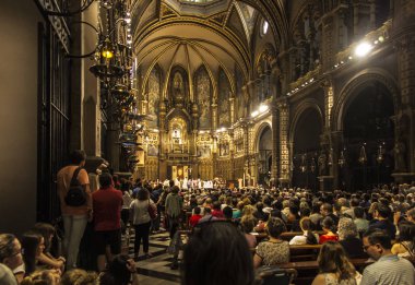 Montserrat, İspanya, 23 Haziran 2019: Montserrat Bazilikasının İçi