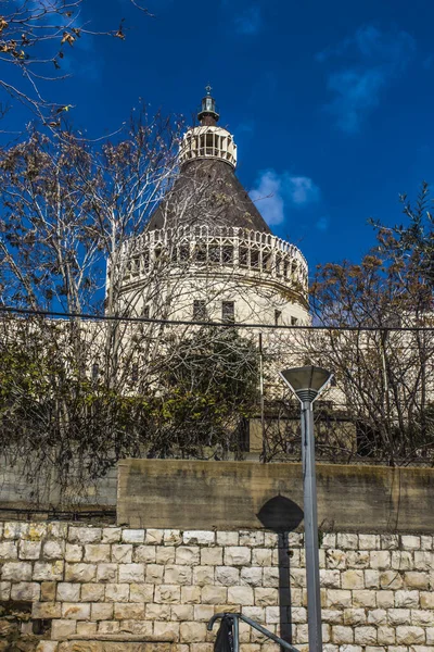 Kupol av Bebådelsens basilika i Nasaret, Israel, — Stockfoto