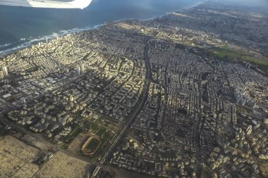 İsrail 'de Tal Aviv' den kalkan uçaktan Avrupa 'ya doğru uçuyor.