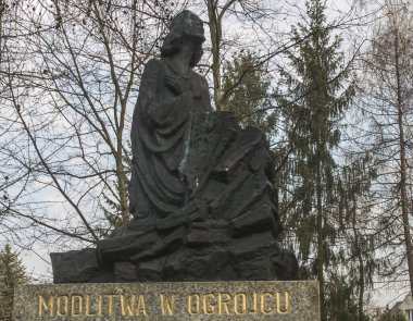 Lesniow, Zarki, Polonya, 31 Mart 2019: Lesniow, Polonya, Silezya 'da Tanrı' nın Annesi ile çevrili tespih sırları, Gethsemane 'de dua, acı sırlar