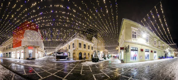 Night view of Republic Street decorated for winter hollidays — Stock Photo, Image