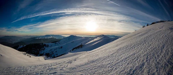 Vista Panorâmica Monte Ciucas Inverno Parte Cordilheira Dos Cárpatos Romenos — Fotografia de Stock