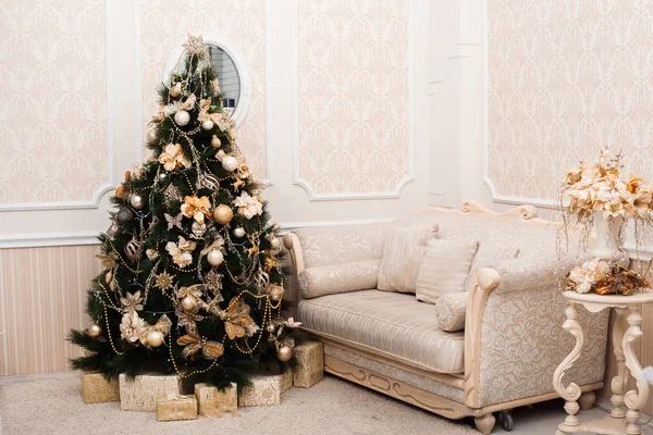 Holiday living room in apricot colors — Stock Photo, Image