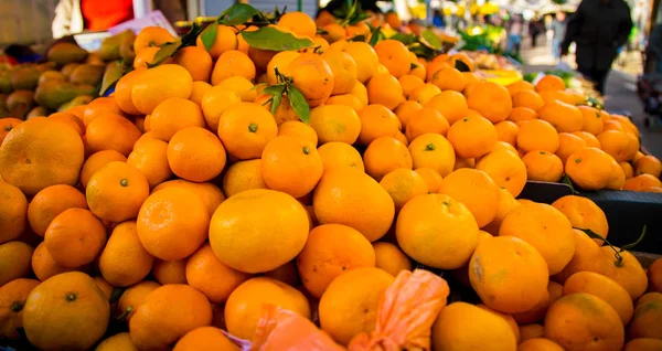 Pile fresh oranges — Stock Photo, Image