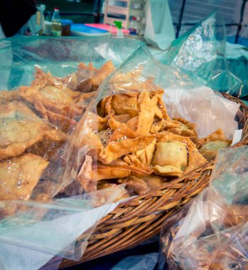 Derin kızarmış puf pasta