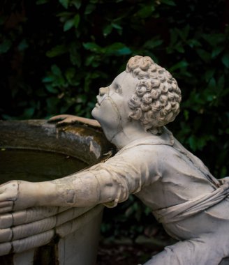 Çocuk heykeli Floransa