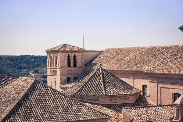 Pişmiş toprak çatılar Toledo — Stok fotoğraf