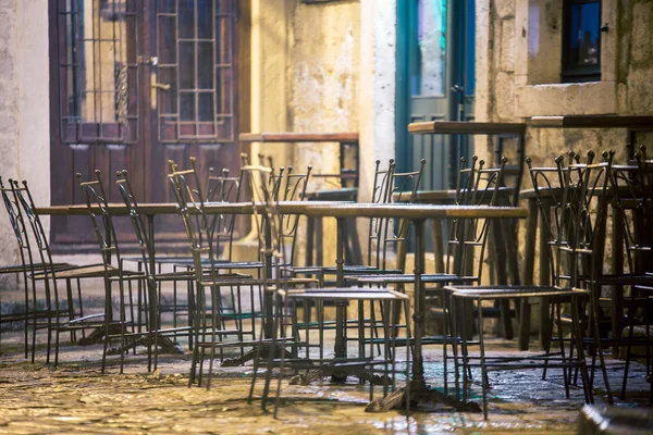 Pusty kawiarni w mieście kotor — Zdjęcie stockowe