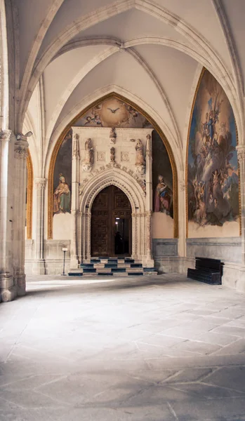 Church door toledo — Stock Photo, Image