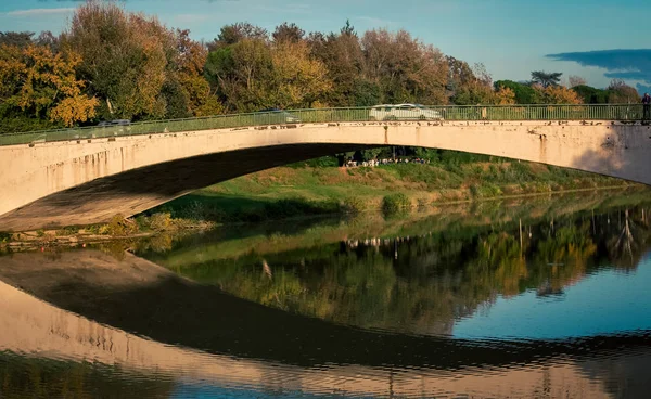 Auto brug florence — Stockfoto