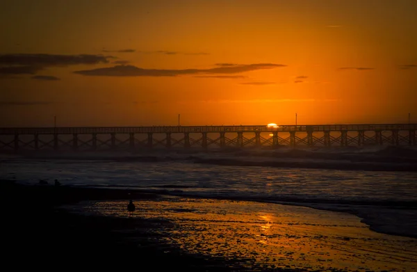 Východ slunce molo myrtle beach — Stock fotografie