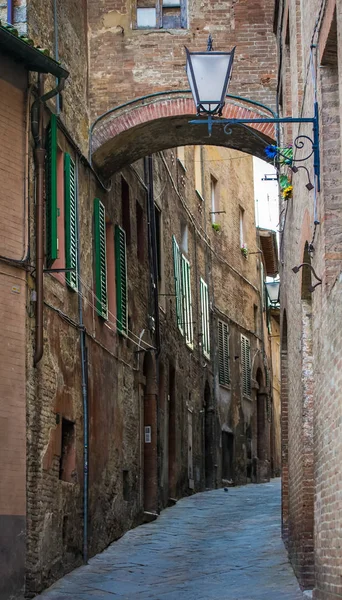 Alley Siena Italy — стоковое фото