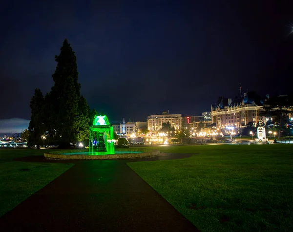 Edificio Del Parlamento Fountain British Colombia — Foto de Stock