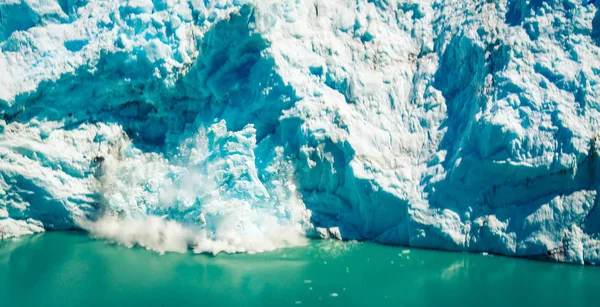 冰冰川的撞击 — 图库照片