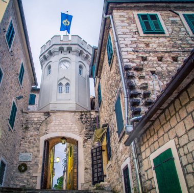 Saat Kulesi herceg Novi önde gelen merdiven 