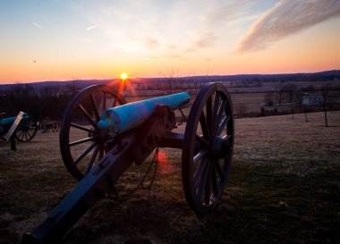 güneş doğarken Gettysburg savaş topu