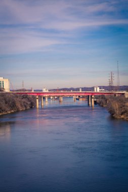 brug over de rivier de cumberland