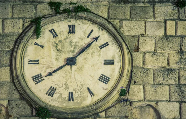 モンテネグロのコトルの時計塔 — ストック写真