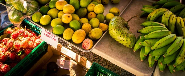 Hawaii 'de bir markette taze ürün.