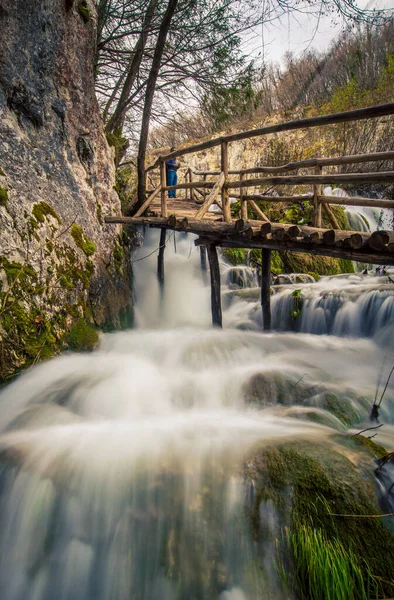 プリトヴィチェ湖群国立公園内の滝 — ストック写真