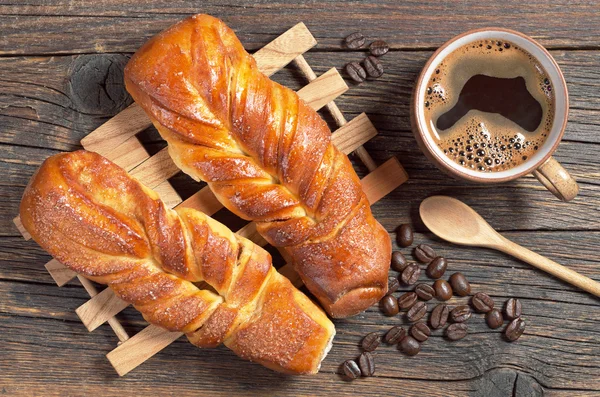 Zoete broodjes en koffie — Stockfoto