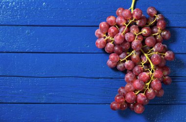 Olgun kırmızı üzüm 