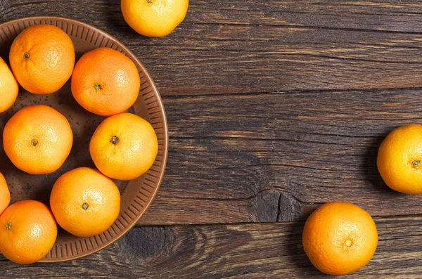 Mandarinen im Teller — Stockfoto