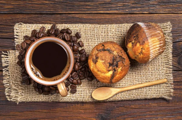 Kaffe och muffin — Stockfoto