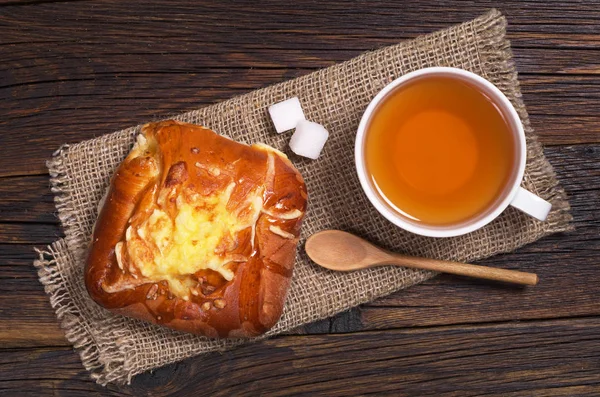Chá e pão — Fotografia de Stock