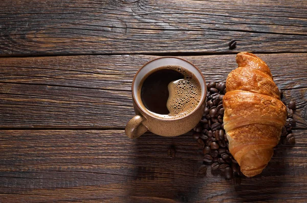 Café e croissant — Fotografia de Stock