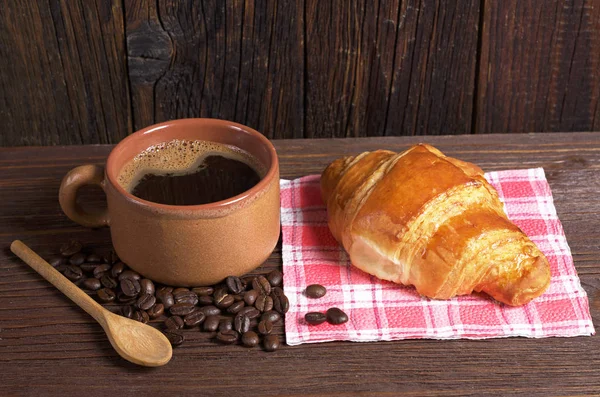 Coffee and croissant — Stock Photo, Image