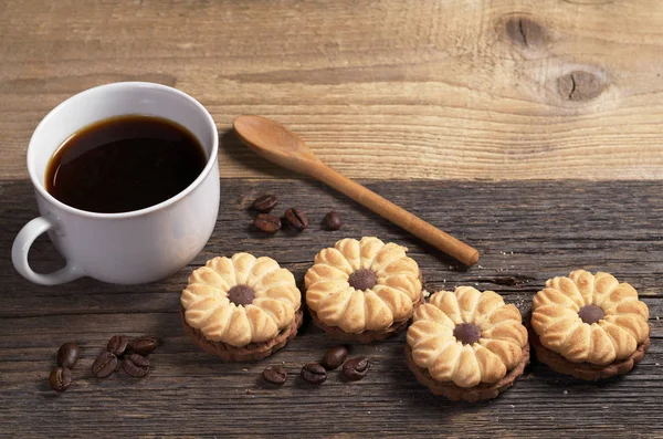 Cookies en koffie — Stockfoto