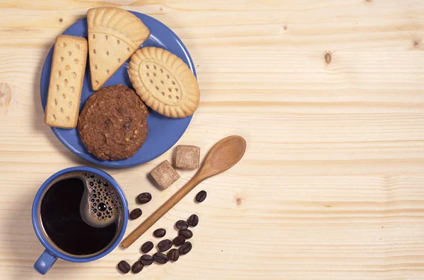 Café e vários biscoitos — Fotografia de Stock