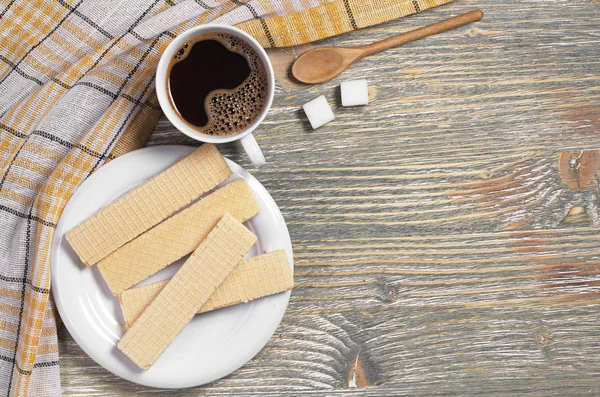 Zoete wafels en koffie — Stockfoto