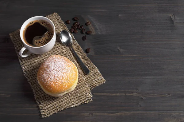 咖啡和甜甜圈 — 图库照片