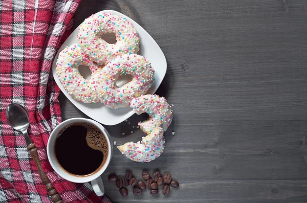 Coffee and sugar cookies — Stock Photo, Image