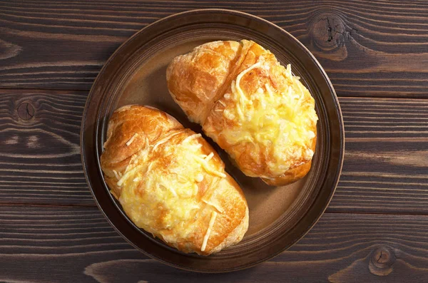 Croissants mit Käse — Stockfoto