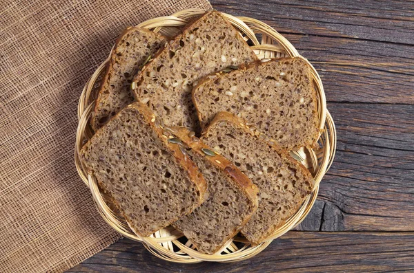 Roti gandum dengan biji — Stok Foto