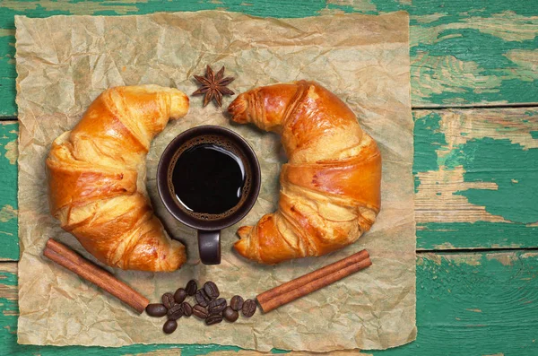 Koffie en croissants — Stockfoto