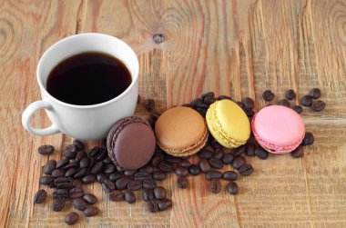 Kahve ve küçük macaroons