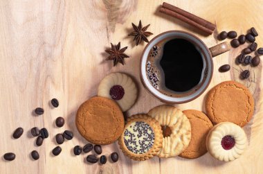 Kahve ve farklı kurabiye