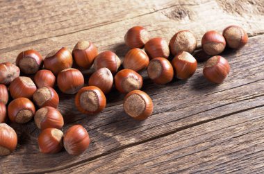 Fındık rustik masada