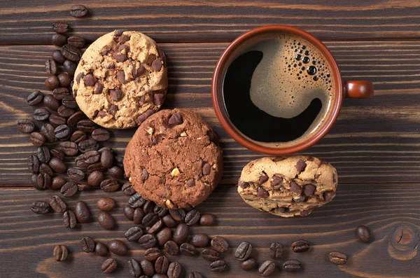 Café y galletas con chocolate — Foto de Stock
