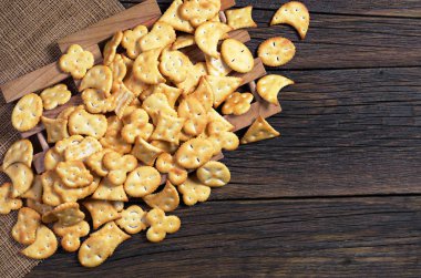 Yığın küçük kraker