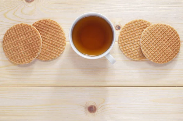 Kopje thee en wafel — Stockfoto