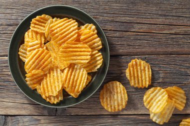 Çıtır patates cipsi.